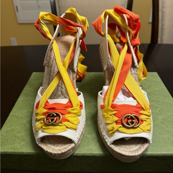 New Gucci GG Logo Wedge Ankle Strap Heels Shoes Size 37.5 / US 7.5 - Picture 1 of 16